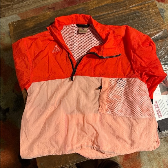 Nike women’s acg windbreaker xs - Picture 5 of 5